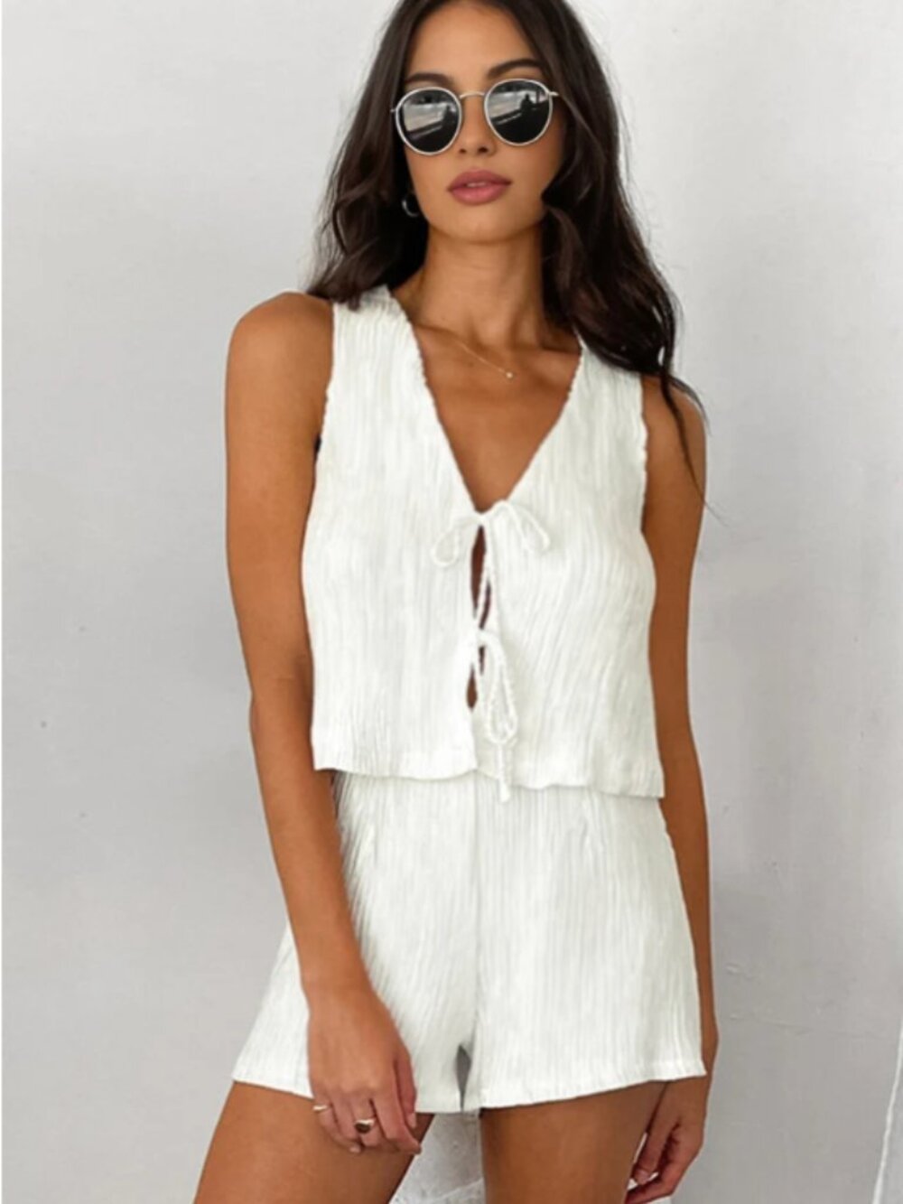 COMMENSE White Solid Tie Front Vest with Shorts Set